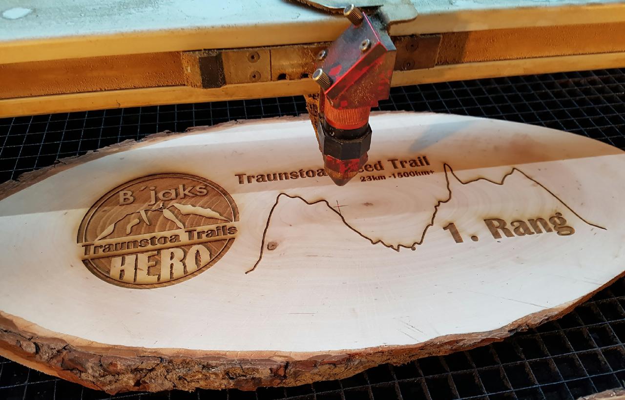 Laser Gravuren bis 600 cm² - regelmäßige Form