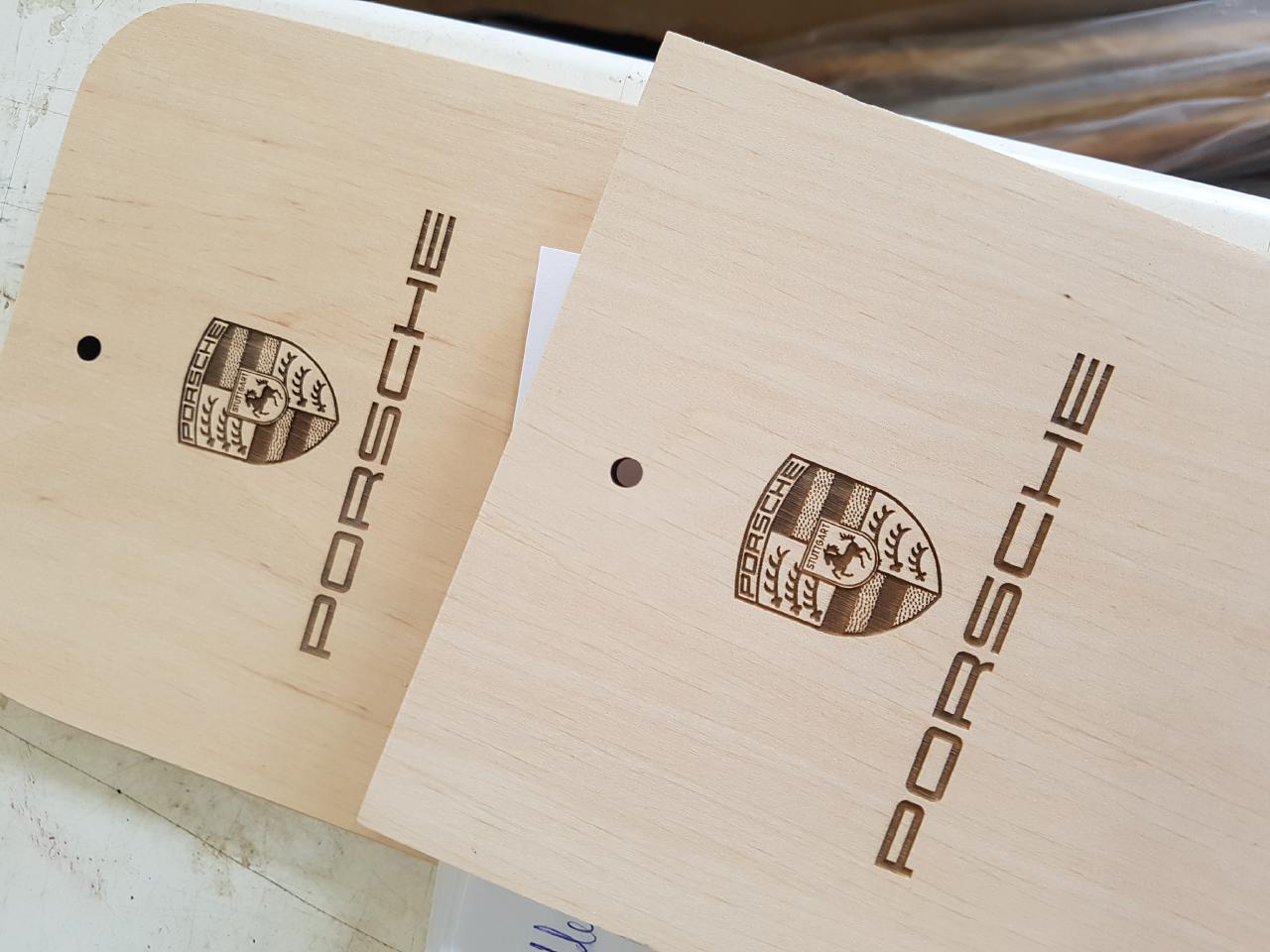 Laser Gravuren bis 600 cm² - regelmäßige Form