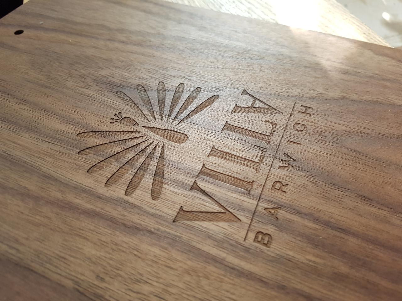 Laser Gravuren bis 600 cm² - regelmäßige Form